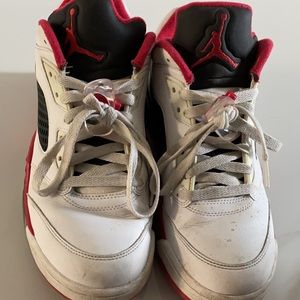 Jordan sneakers red